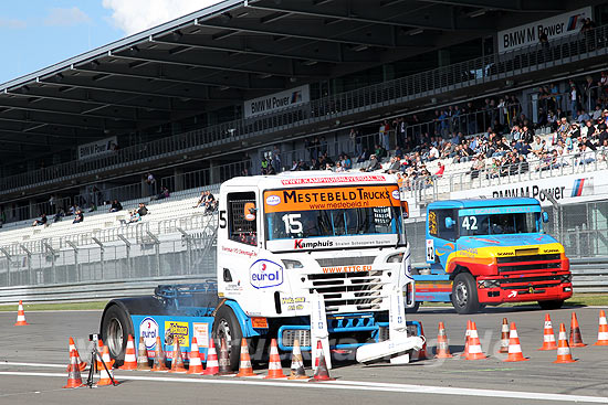 Truck Racing Nrburging 2011