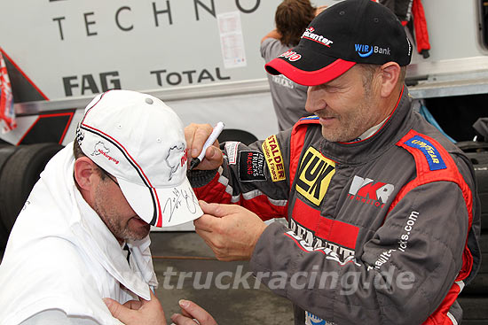 Truck Racing Nrburging 2011