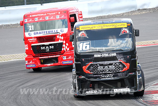 Truck Racing Nrburging 2011