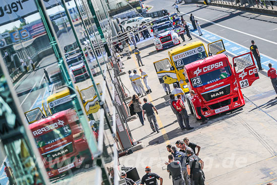 Truck Racing Nrburging 2015