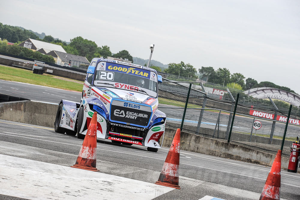 Truck Racing  2020