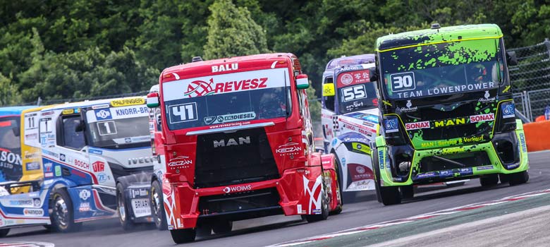 Sunday at the Hungaroring Part 2 - Kiss wins race 3