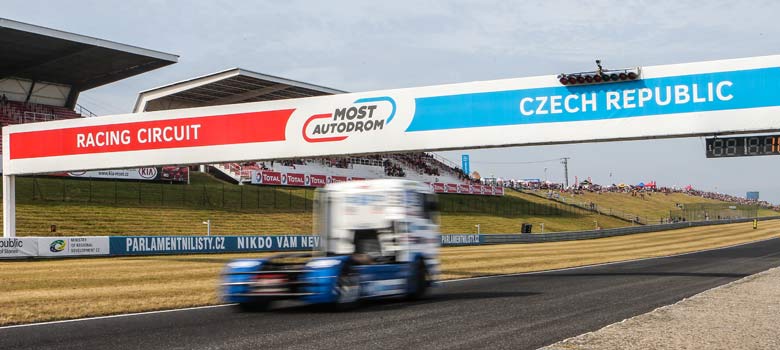 Saturday in Most Part 1 - Hahn pips Lacko to pole